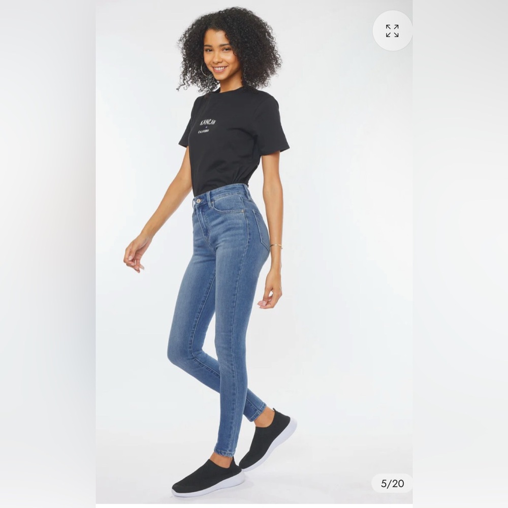 KanCan Skinny Leg Jeans